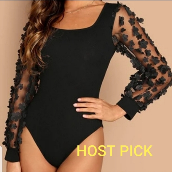 Tops - 🎉HP🎉Mesh flower sleeves black bodysuit